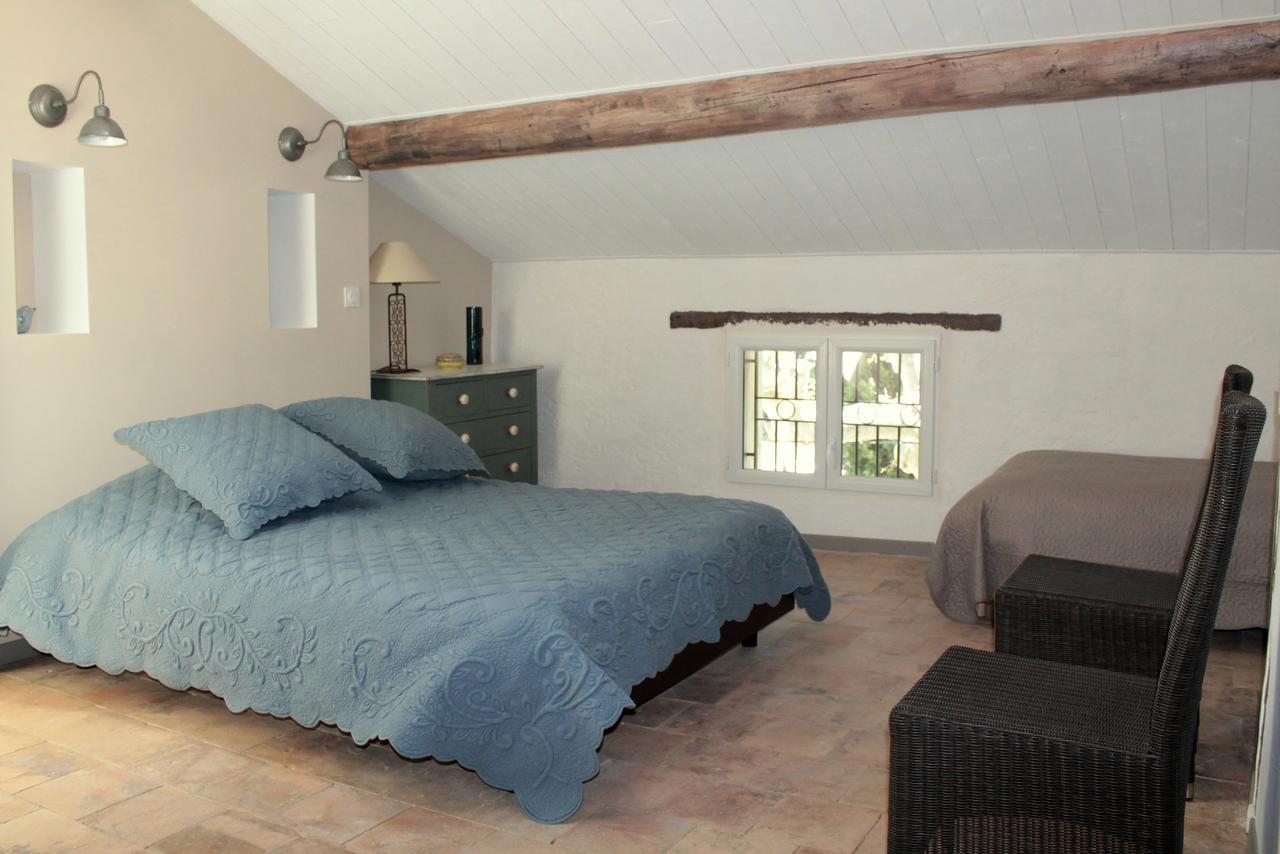 Mas De La Douceur Bed & Breakfast Saint-Andiol Exterior photo