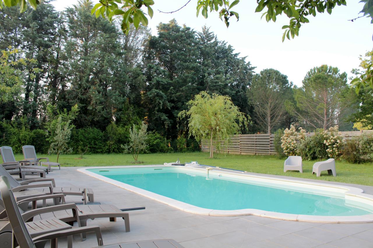 Mas De La Douceur Bed & Breakfast Saint-Andiol Exterior photo